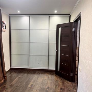 Любомира Гузара вул. (Комарова), 12