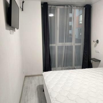 Вишнева вул., (Будинок)