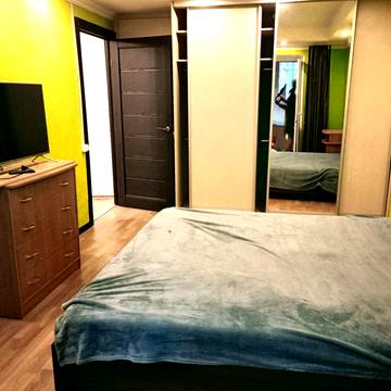 Академіка Булаховського вул., 28-В