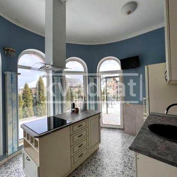 Довгострокова оренда 4к Дім Озерна вулиця