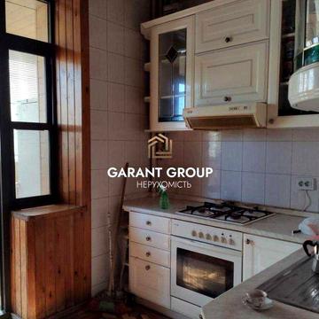 Простора 3-кімнатна квартира / Історичний центр міста