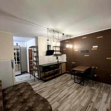 Вацлава Гавела бульв. (Івана Лепсе), 28