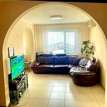 Здається 2 кімнатна квартира біля метро Теремки