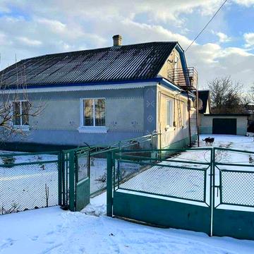 Продається будинок в смт. Демидівка