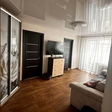 Продам 4-кімнатну квартиру, 17 квартал, Тернівський район, Кривий Ріг