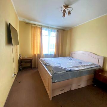 Павла Тичини просп., 13