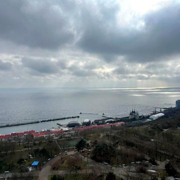 Літературна вул., 1а