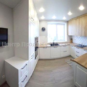 Продаж 2к квартири 73.5 кв. м на вул. Мирослава Мисли 58А ЖК «Дуэт»