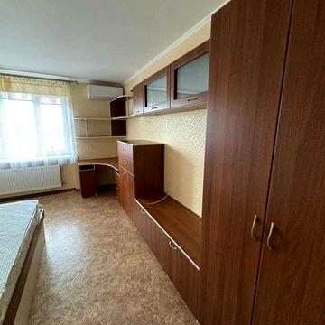 в новобyдові 1 кім. квартира на Подолі з 18 лютого