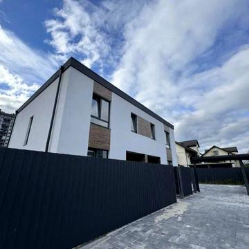 Продаж тауна а самому центрі Бучі 126м2