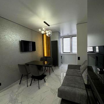 Національної Гвардії вул., 11