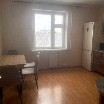 здам квартиру на Коцюбинського р-н Будинку офіцерів