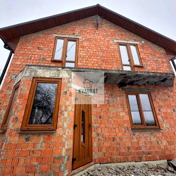 Продам добротний двоповерховий будинок у районі Смірнова