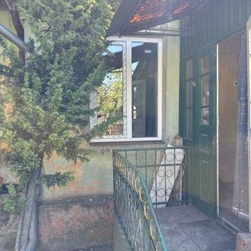 2 -х кімнатна квартира сдається або продається ЖК Зелений базар (руська)