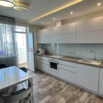 Авіаконструктора Ігоря Сікорського вул. (Танкова), 1