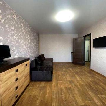 Довгострокова оренда 1к Квартира Галини Мазепи (Ковалевської Софії) вулиця