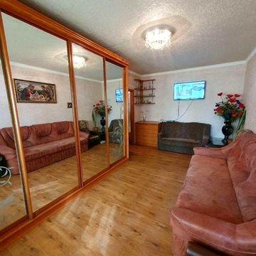 Продам 1 кімнатну квартиру. ДНС.