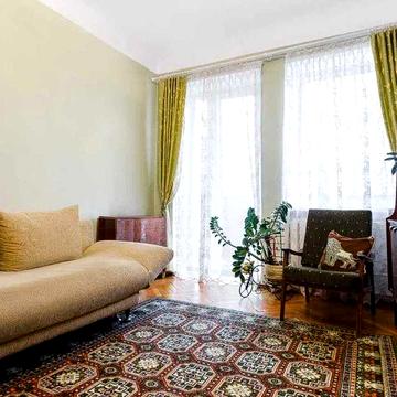 2-кімнатна  у самісінькому Центрі!