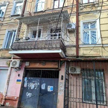 Трехкомнатная квартира на улице Прохоровськой 26.