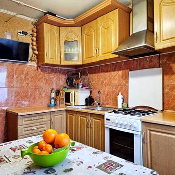 Продаж 3 кімнатної квартири, вулиця Медової Печери ( Пасічна), цегла