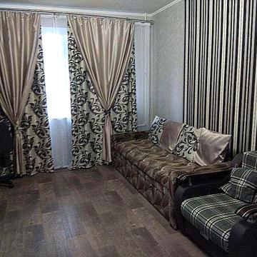 Простора 3-кімнатна квартира, поруч метро, Олексіївка