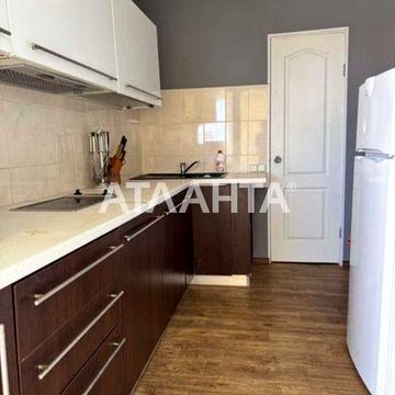 Раскошная дача возле моря