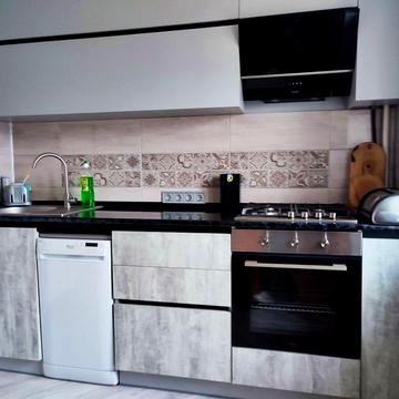 Сдам 1 комнатную квартиру,резервное питание до 14 часов будет свет,Агв