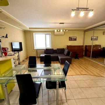 3кім.чешка.70м2 Космонавтів.БЕЗ КОМІСІЇ