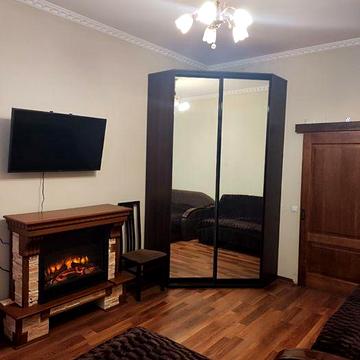 Власник, здам 2 х кімнатну квартиру  по вул Котляревського 9