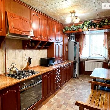 Продаж 4к Квартира Нафтовиків вулиця