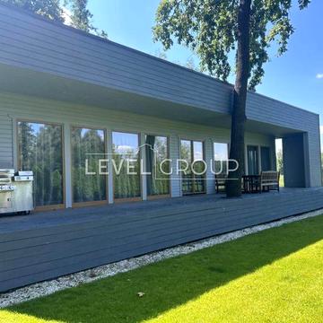 Оренда будинку в Конча-Заспі в сосновому лісі на озері.