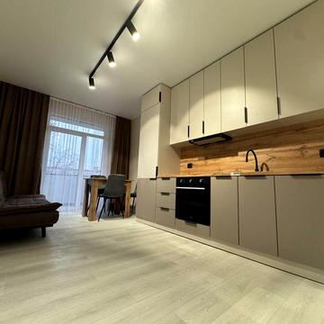 Перша здача в Оренду 1,5 кімнатної квартири в центрі Ужгорода