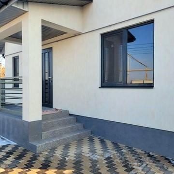 Продам качественный дом в центре Нерубайского с документами!