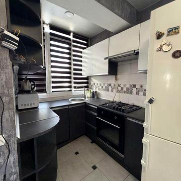 Оренда 3к квартира (дворівнева)