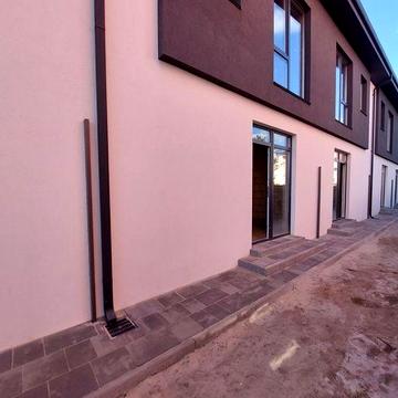 Продам таунхаус 75м2 у центрі Білогородки.