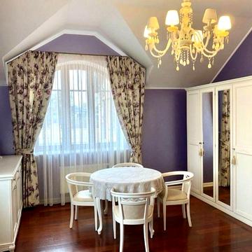 Оренда компактного будинку в Іванковичах
О