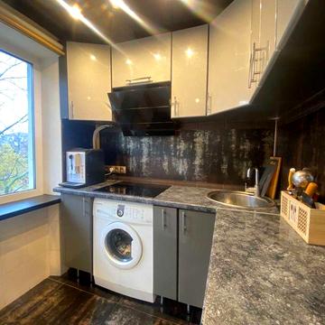 Продаж трикімнтной квартири Ліски-Намив