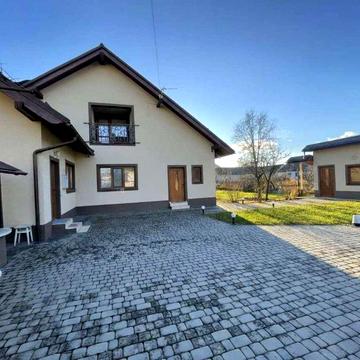 Продаж будинку у с. Сокирниця