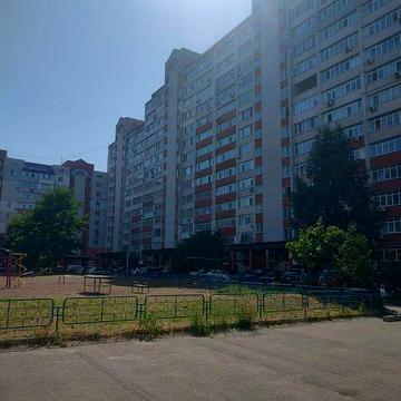 Сдам 1-комнатную квартиру на Грушевского 21  8000гр. Хозяин.