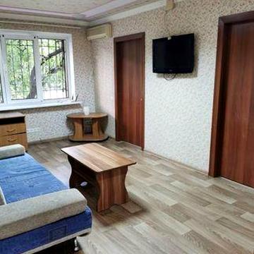 Продаж 4-х кімнатна квартира Близько - Площа Визволення