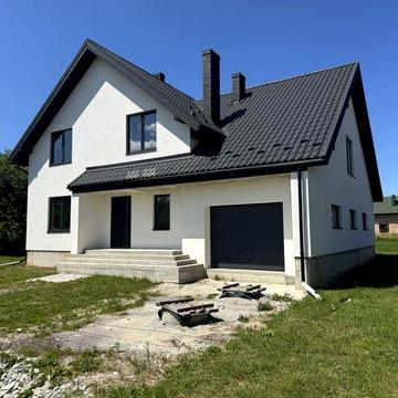 Продаж будинку з ділянкою на 10 соток