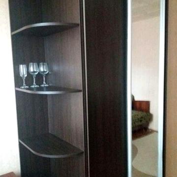 Шулявка 10 мин пешком, гостинка Тихого 55/13