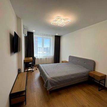 Оренда 1 кімнатної новобудови в центрі.