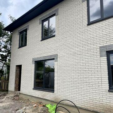 Кутовий таунхаус 60 м² з власною ділянкою