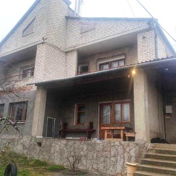 Дом 217 м.кв на Слободке. 5 комнат. 7 соток. Газовое отопление. Госакт