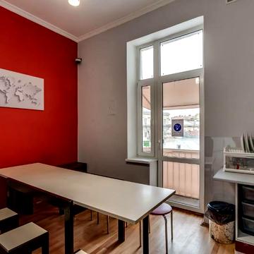 Січових Стрільців вул. (), 12