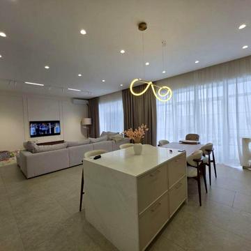 Стильный будинок Совиньон новый