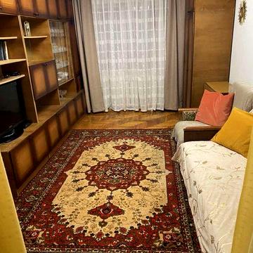 Сдам 1 к кв В центре 1/5 без балкона