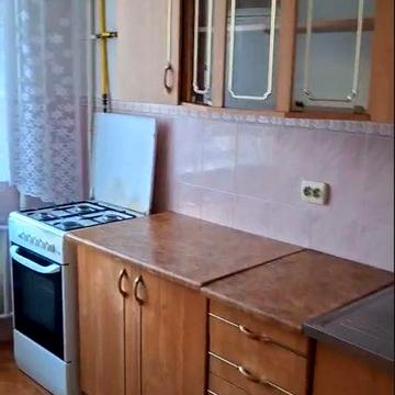 1к кв на Стельмаха.