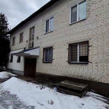 Продаж 3- кімнатної квартири біля залізничного шляху